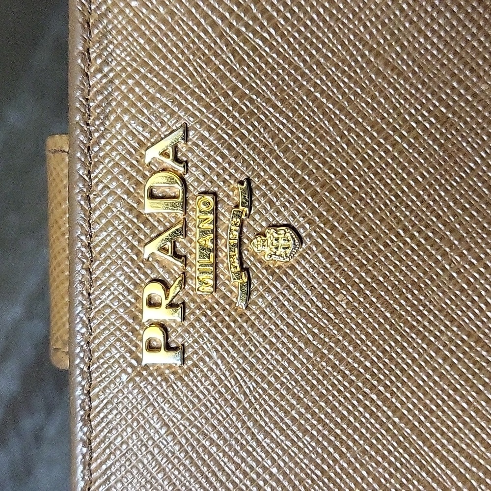 Prada wallet - Picture 3 of 16